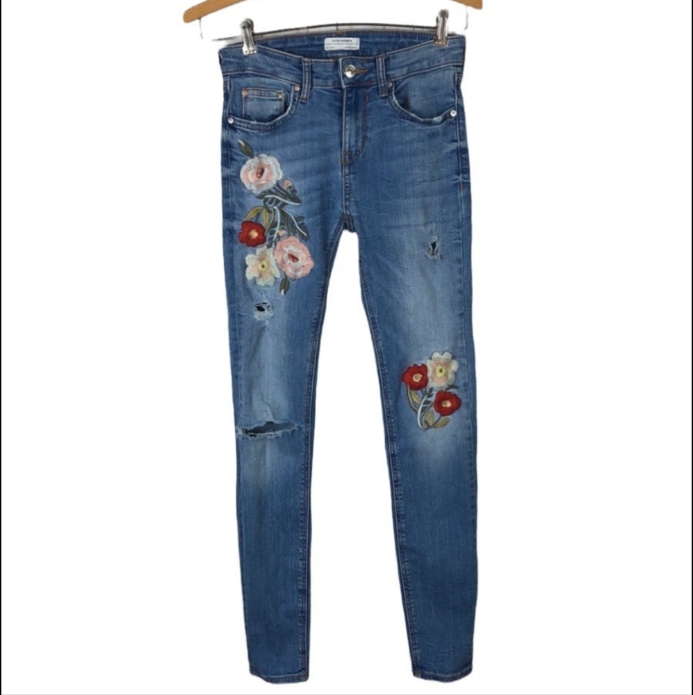 Zara Helen Premium Embroidered Floral Stretch Skinny Jeans 24